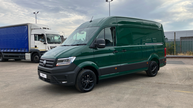 Volkswagen Crafter Cr35 Mwb Diesel Fwd 2.0 TDI 140PS Commerce Plus High Roof Van - Image 43